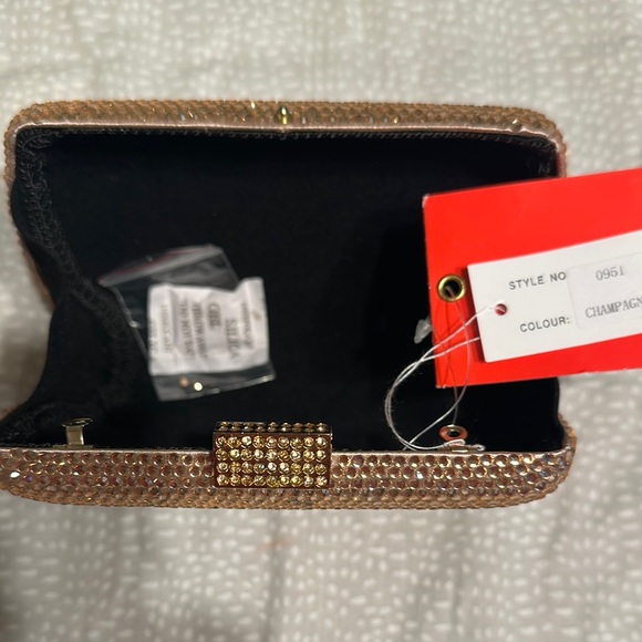 TIA Accessories Gold Clutch Bag - Picture 2 of 8